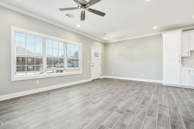 2038 Downs Way