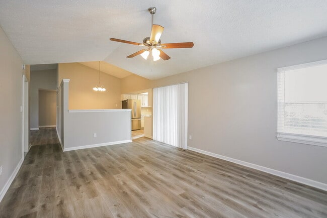 Photo - 7809 Hampton Pl