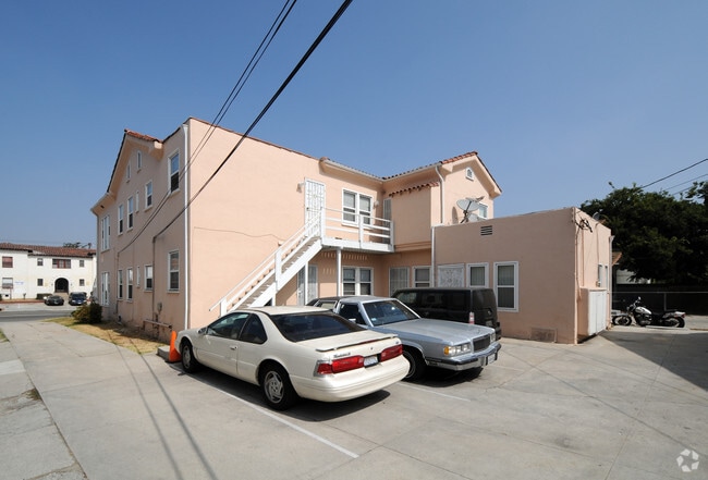 1636 Crenshaw Blvd