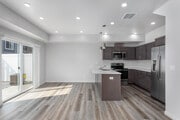 4BR, 2.5BA - 1,537SF