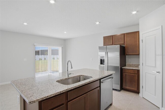 Photo - 724 Cantaberry Dr
