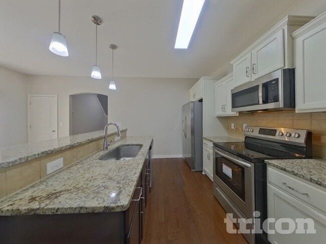 Photo - 930 Corvus Ct