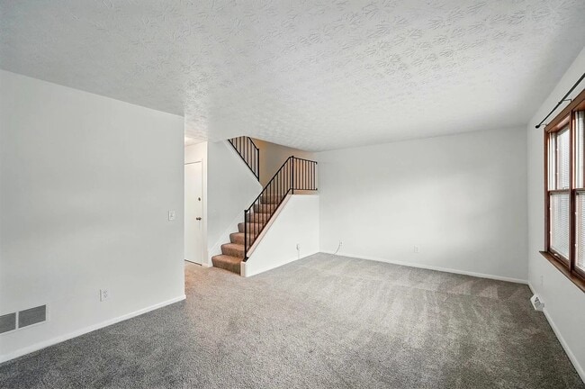Family Room-1 - 263 N Ashbrook Cir Apartments Unit 263 N Ashbrook  A