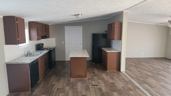 Building Photo - 32720 Carolee Cir Rental