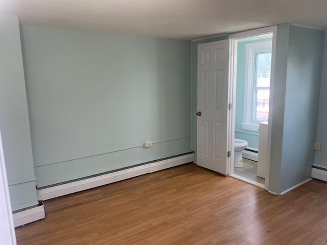 Photo - 1348 Vienna St