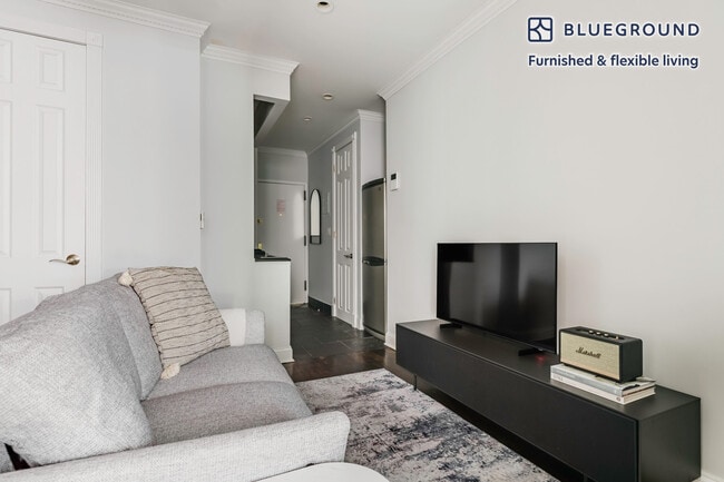 120 Christopher St Unit SI FL2-ID1274
