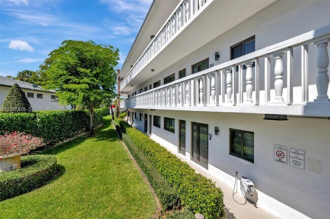 Photo - 2190 NE 51st Ct Unit 204