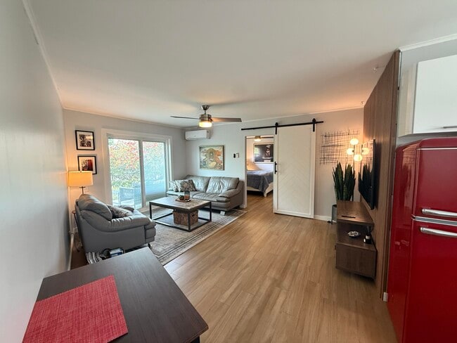 Photo - 203 Seacrest Ln