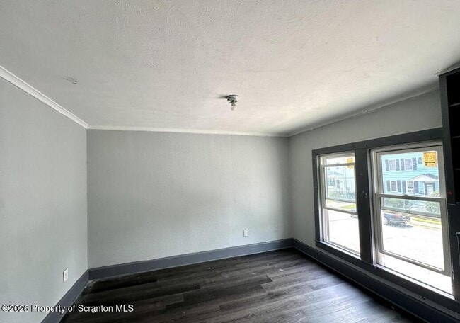 166 W Parker St