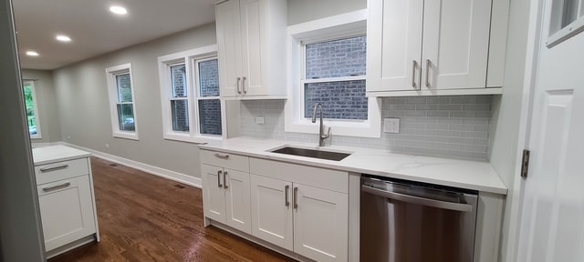Photo - 5144 N Avers Ave Unit 2