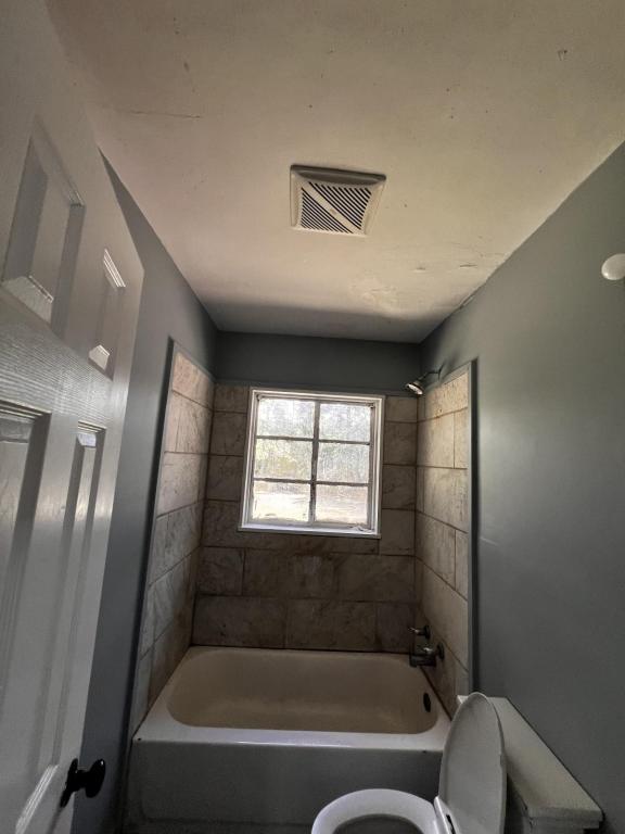 Photo - 202 Sheppard Rd