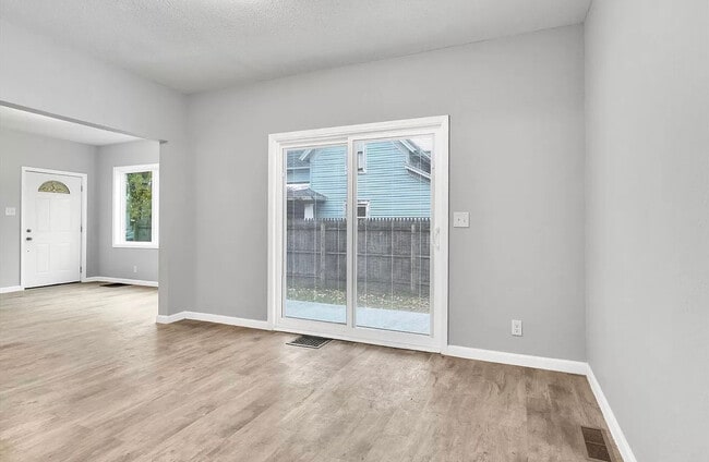 Photo - 1029 Sherman Ave Casa