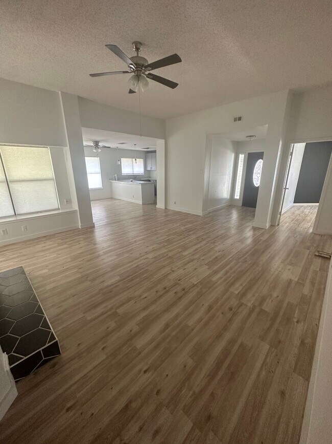 Photo - 7948 Corona Rdg