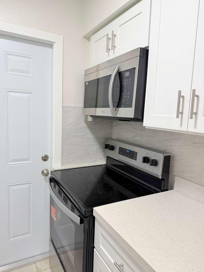 Photo - 310 NE 78th St Unit 8