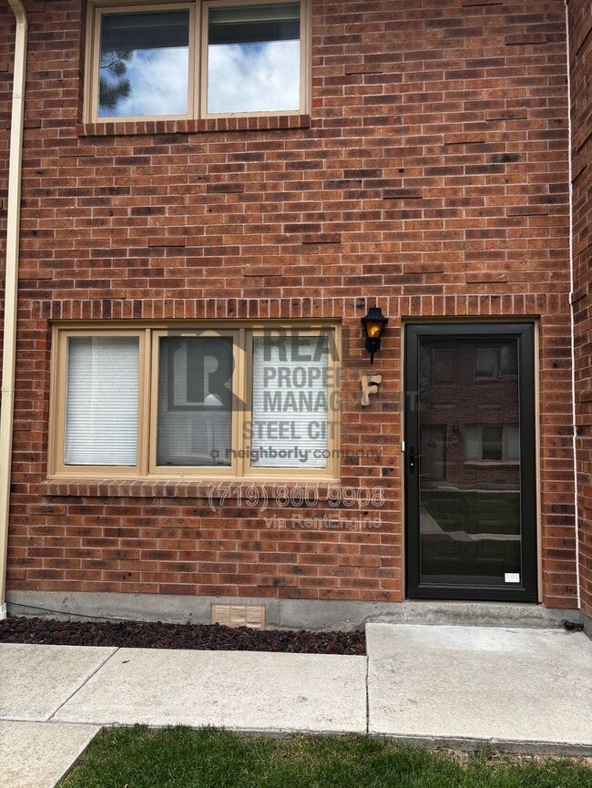 Building Photo - 2107 Chatalet Ln Unit F