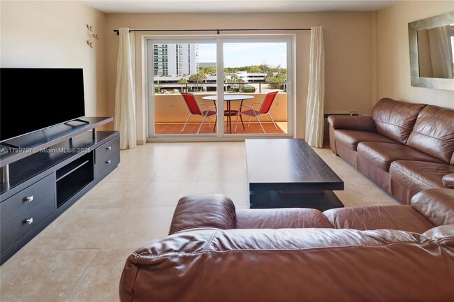 Building Photo - 220 Kings Point Dr Unit 403