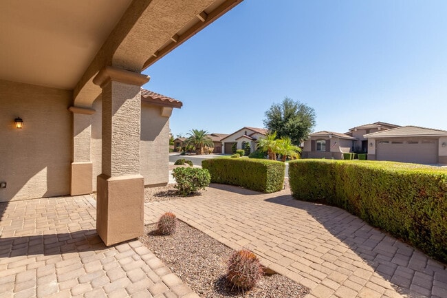 Photo - 622 W San Carlos Way