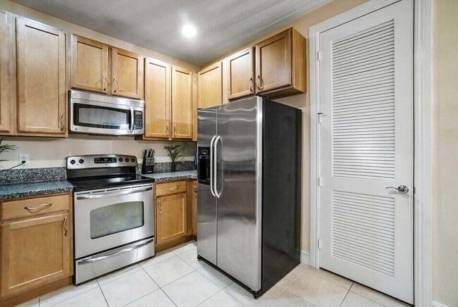 Photo - 111 SW 2nd Ave