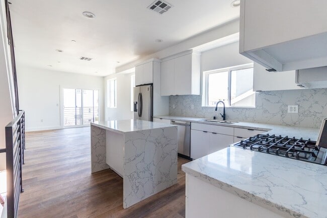 Photo - 4507 W 18th St Unit #4507