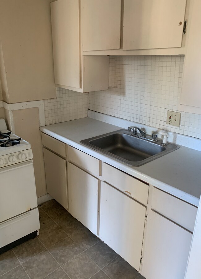 Photo - 61 Otis St Unit 3