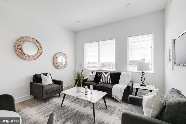Photo - 2201 Washington Ave Unit 217