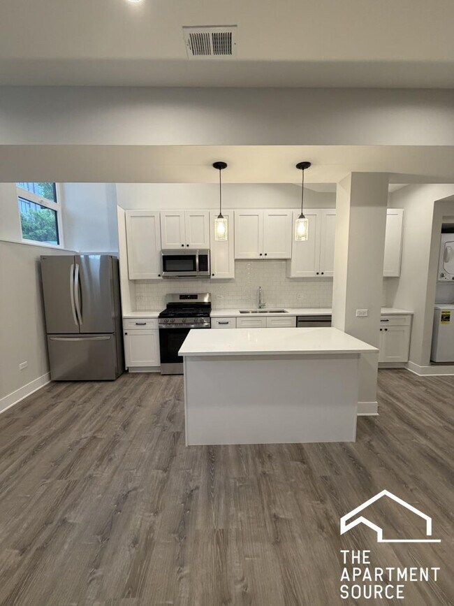 2247 W Lawrence Ave Unit 3