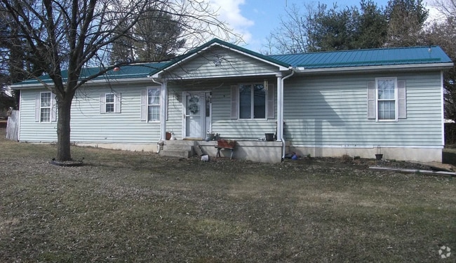Building Photo - 3 Bedroom, 2 Bath House