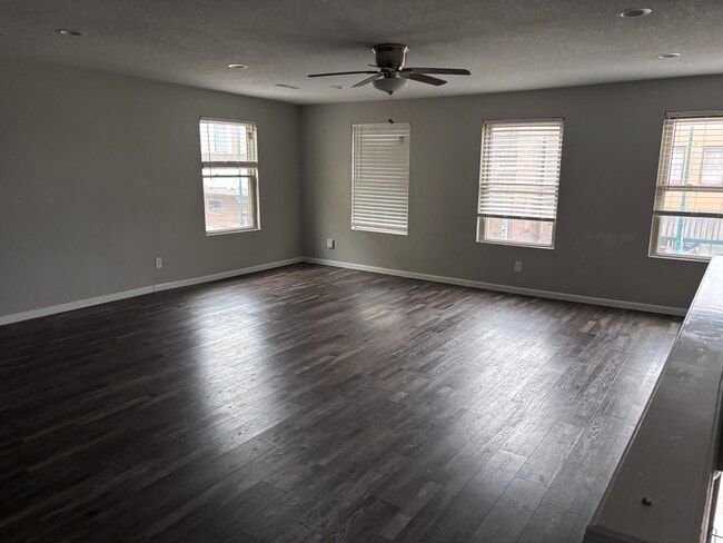 Building Photo - 512 N 2nd St Unit 512 1/2 S 2nd St