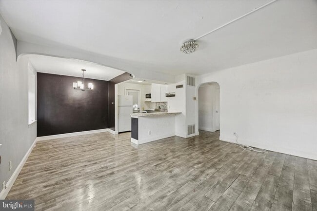 Building Photo - 4004 Lasher Rd Unit 2