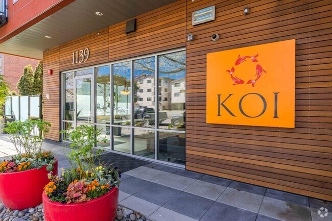 Building Photo - Koi Rental