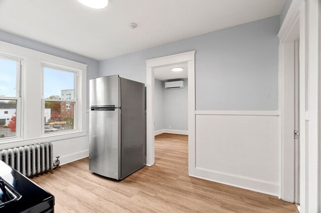 Photo - 1281 Middlesex St Unit 6