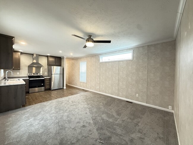 Photo - 10610 State Rte 762