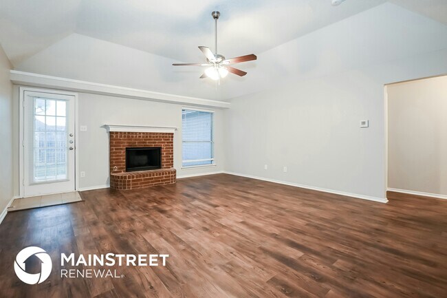 Photo - 1320 Greenfield Dr