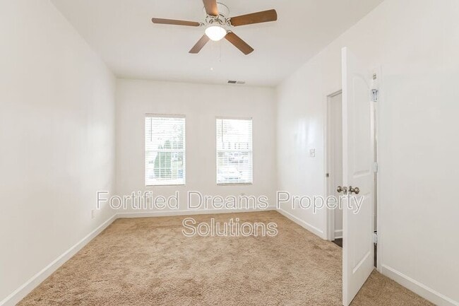 Photo - 4505 Holland Rd