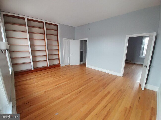 Photo - 1508 S Broad St Unit THIRD FLOOR