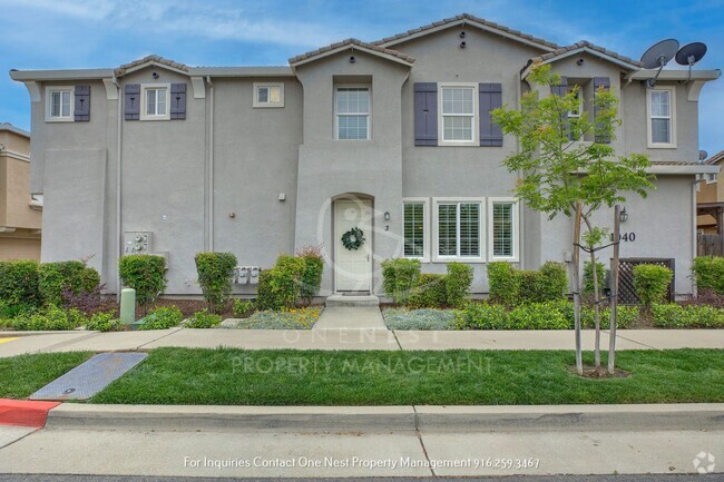 Building Photo - Upgraded Lincoln Crossing Oasis | Walking ... Rental