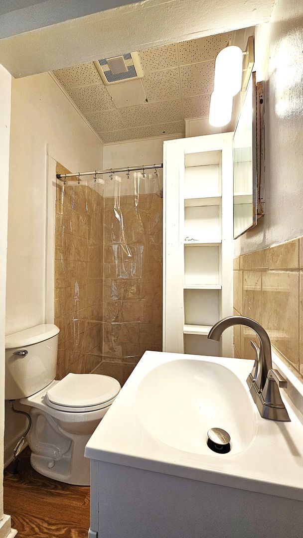 Photo - 141 Main St Unit APT 1