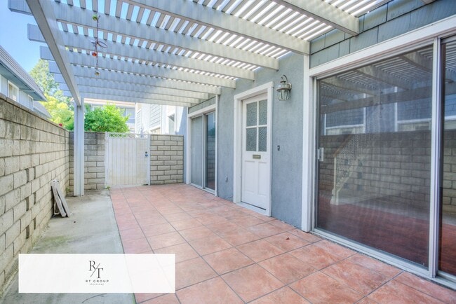 Photo - Arcadia School District | Quiet 4-Unit Community Unidad 7