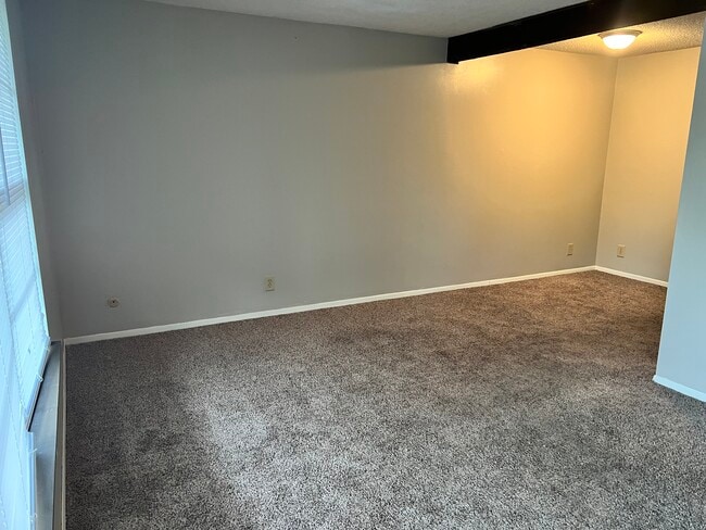 Photo - Bluewoods East