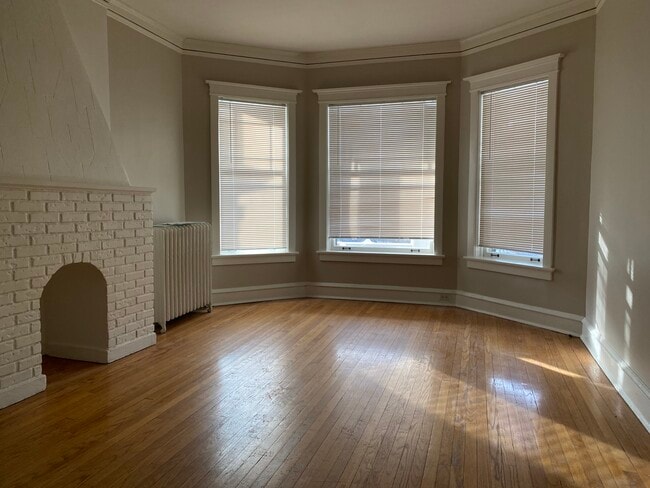 Photo - 5427 N Wayne Ave Unidad 1st Floor