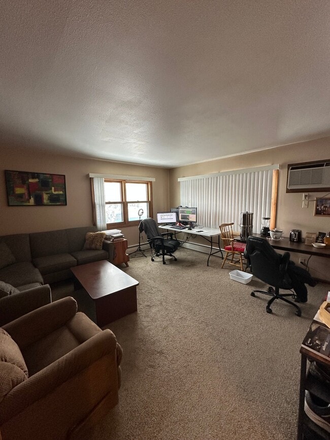 Photo - 413 Merriam Ave S Unidad 1