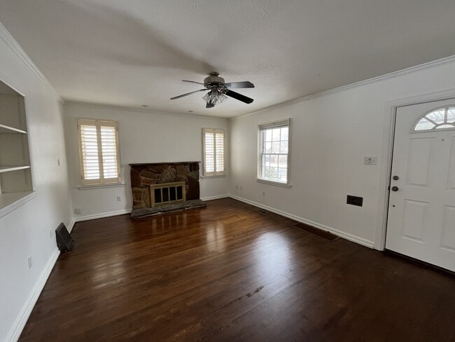 Photo - 2521 Dearborn St