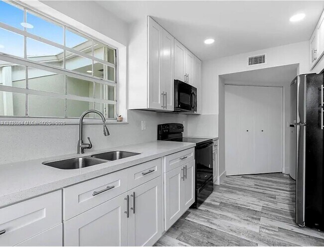 Photo - 2504 SE 20th Pl Unit 202-A