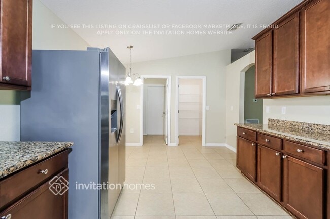 Photo - 1290 Corbett Ln