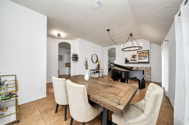 Photo - 7719 Malac Rd