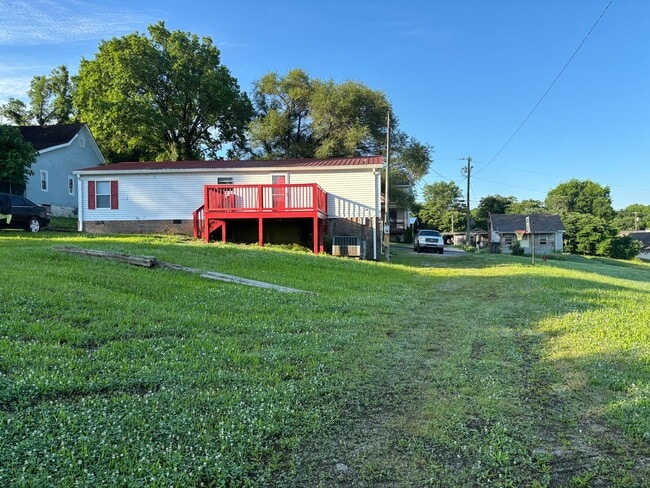 Photo - 421 Hannaway St