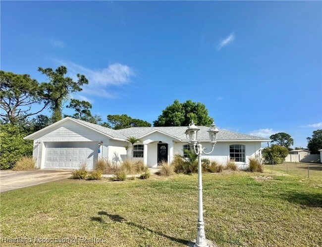 Building Photo - 2924 Thunderbird Rd Rental
