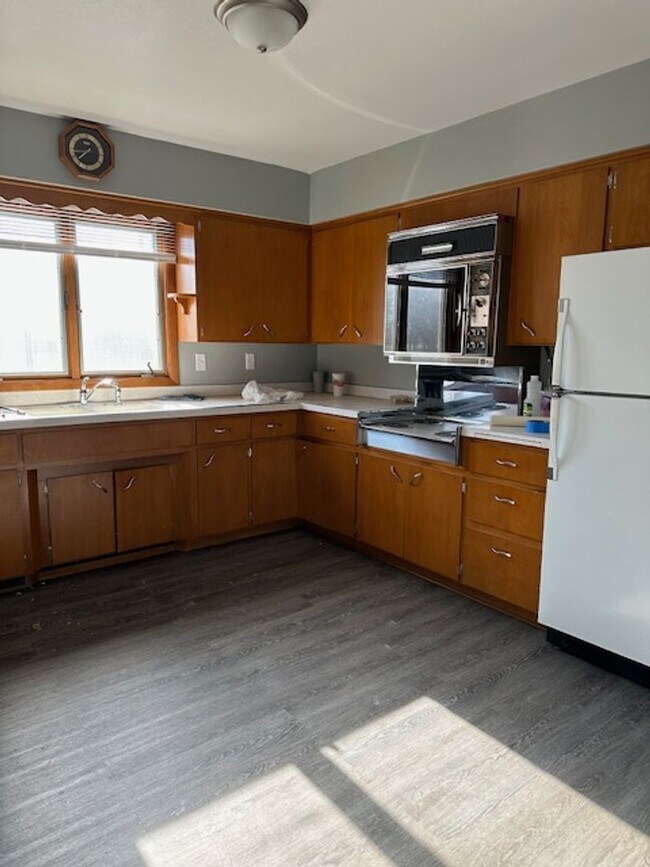 Photo - 537 Mildred Ave