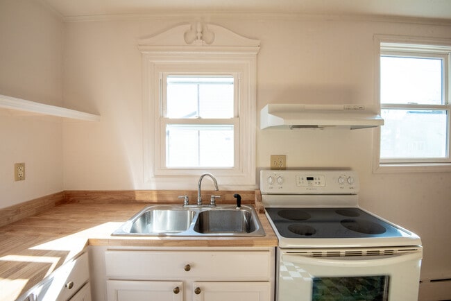 Photo - 82-1 New St Unit 1