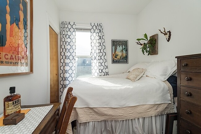 Photo - 137 Columbia St Unit 1L